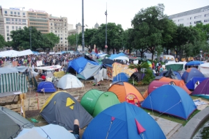 Photographie des Indignés Plaça de Catalunya à Barcelone